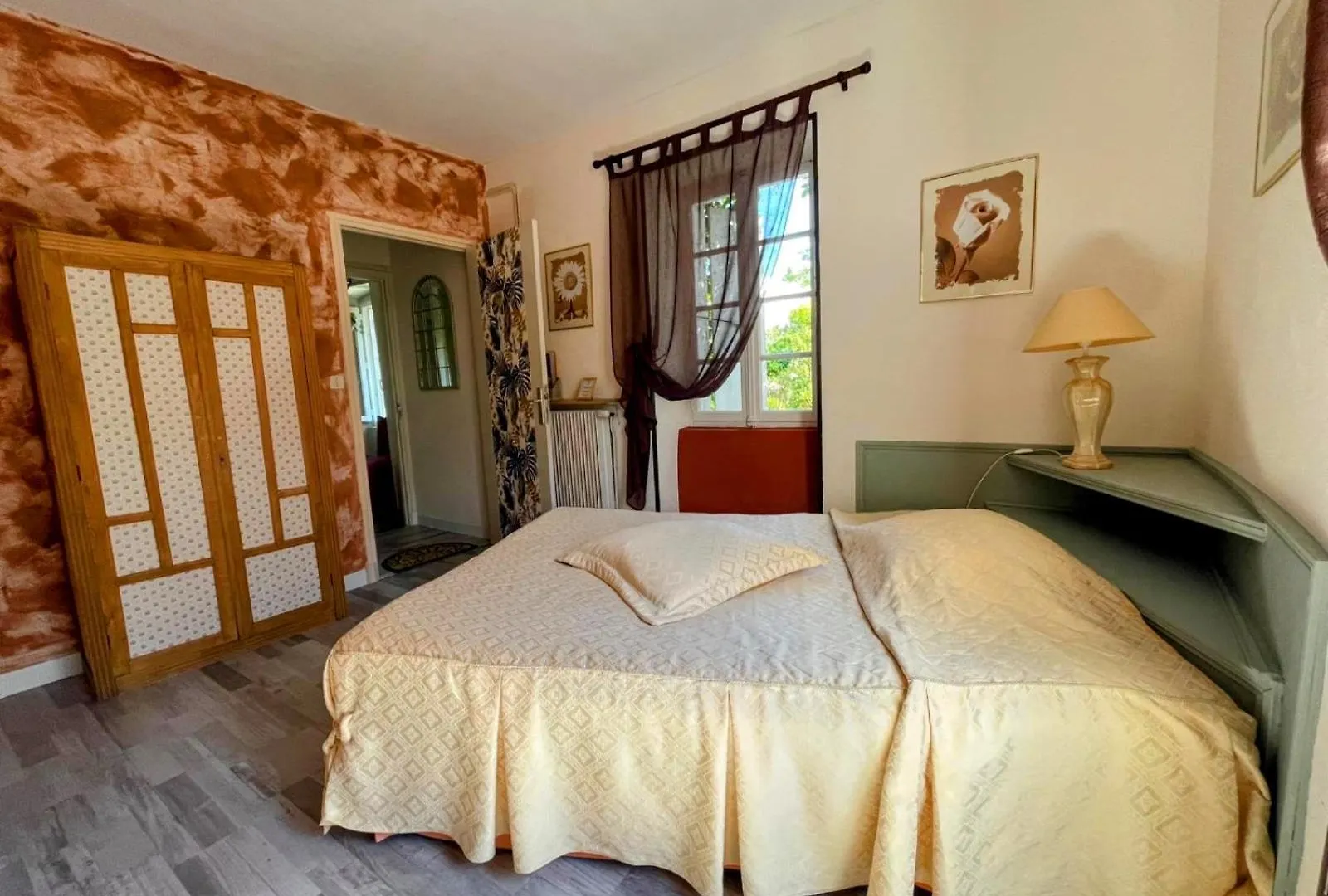 Maison Du Manoir Vallon-Pont-dʼArc B&B